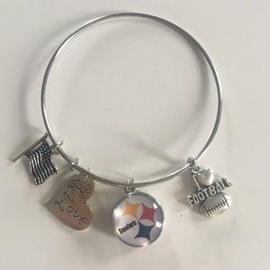 Pittsburgh Steelers NFL charms bracelet